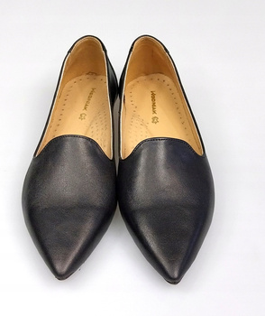 KLASYCZNE LEKKIE W SZPIC SKÓRA NATURALNA  (ADA)