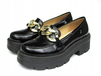 MOKASYNY NA LEKKIEJ TRAPEROWEJ PODESZWIE SKÓRA